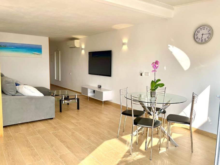 Modern Penthouse With Big Terrace Apartman Platja d'Aro Kültér fotó