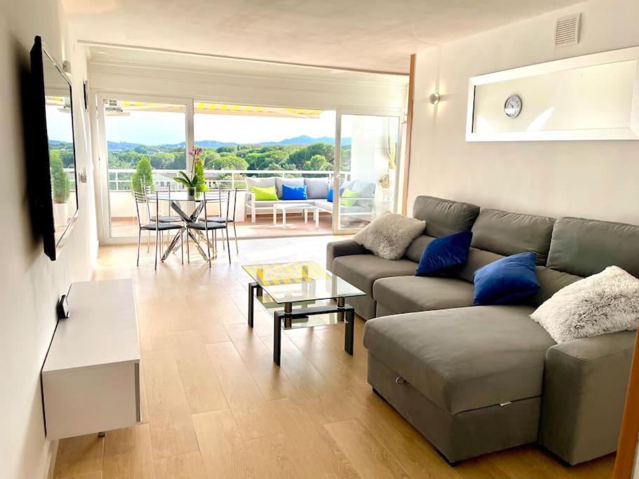 Modern Penthouse With Big Terrace Apartman Platja d'Aro Kültér fotó