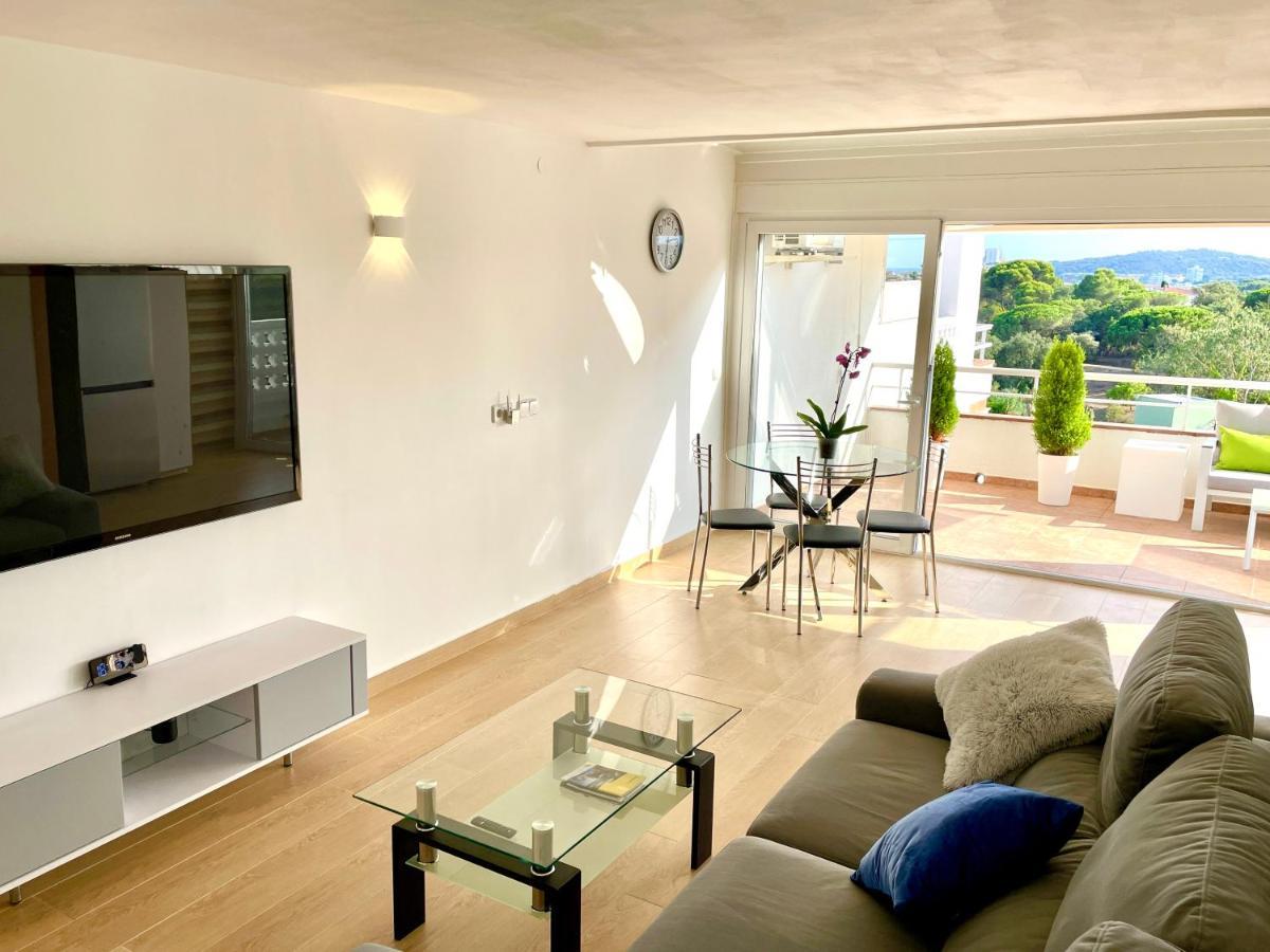 Modern Penthouse With Big Terrace Apartman Platja d'Aro Kültér fotó